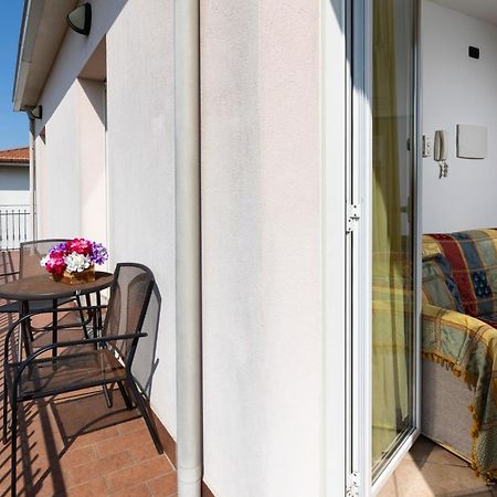 Residence Tre Trilo&Suites Rimini Exteriör bild