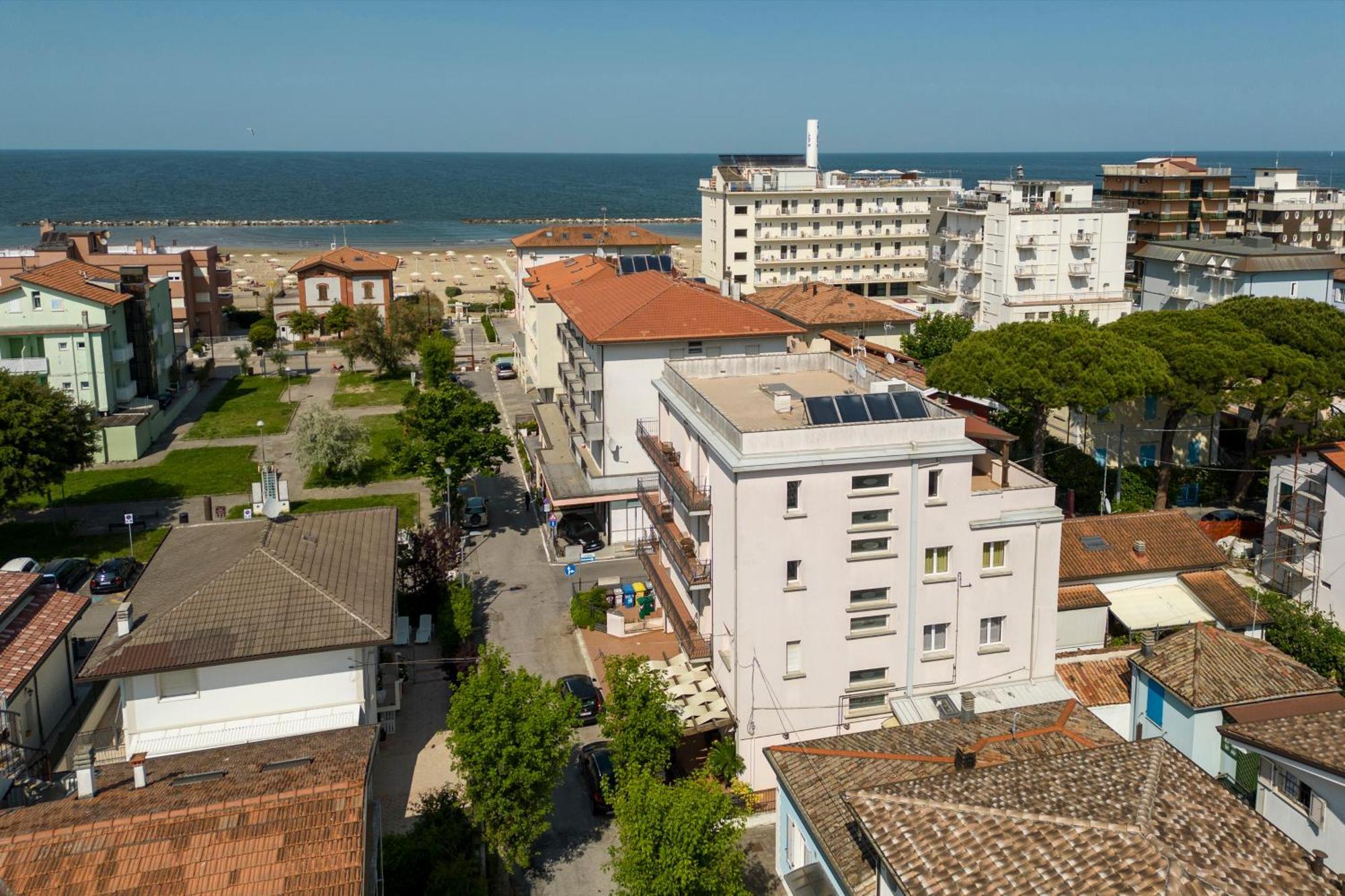 Residence Tre Trilo&Suites Rimini Exteriör bild