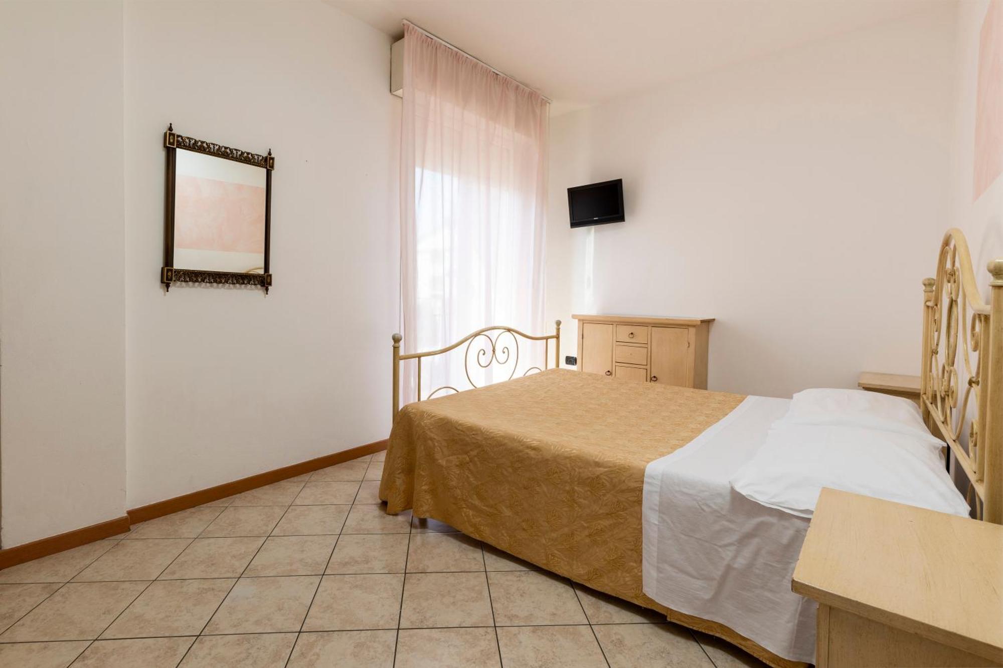 Residence Tre Trilo&Suites Rimini Exteriör bild