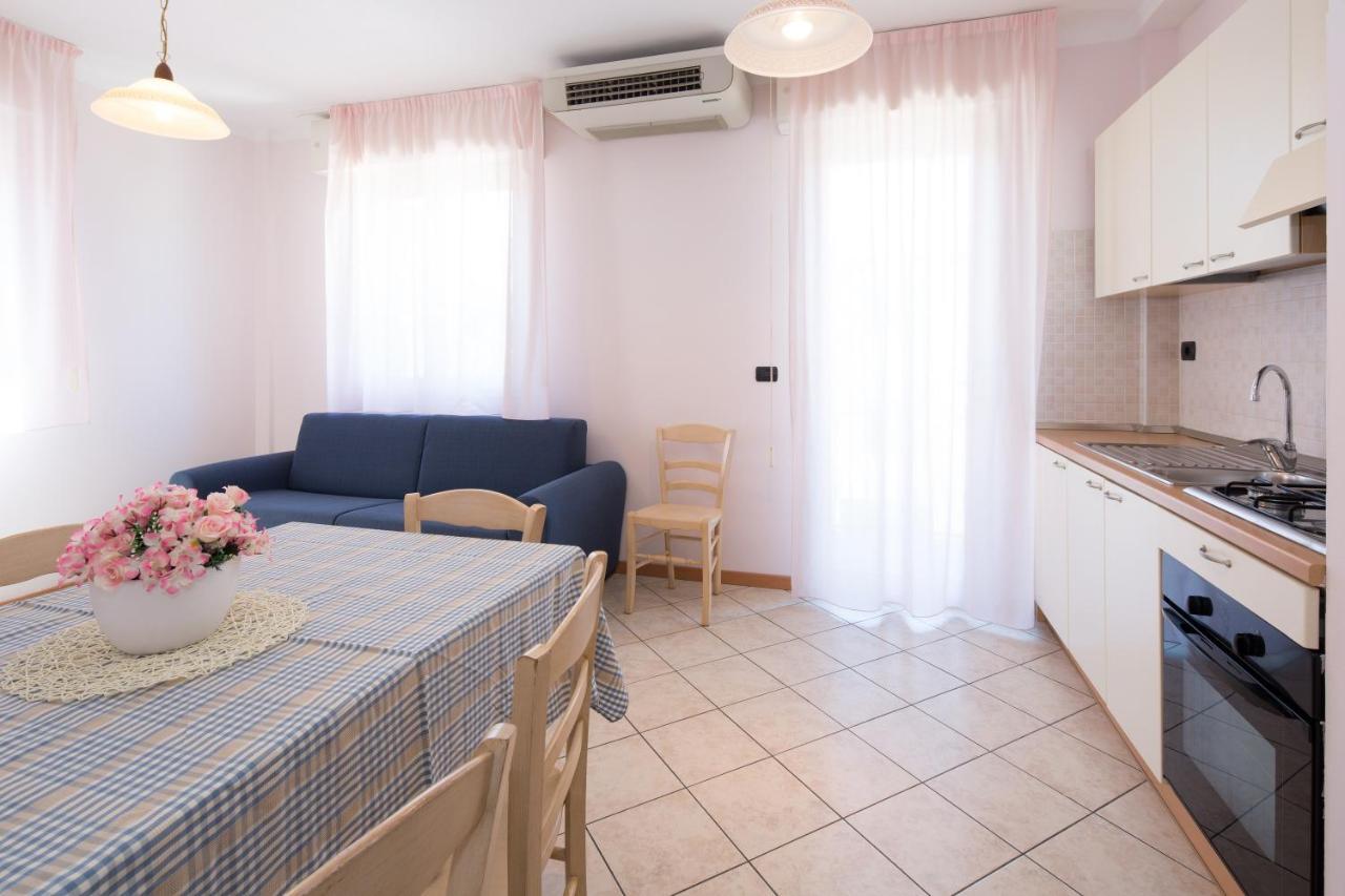 Residence Tre Trilo&Suites Rimini Exteriör bild